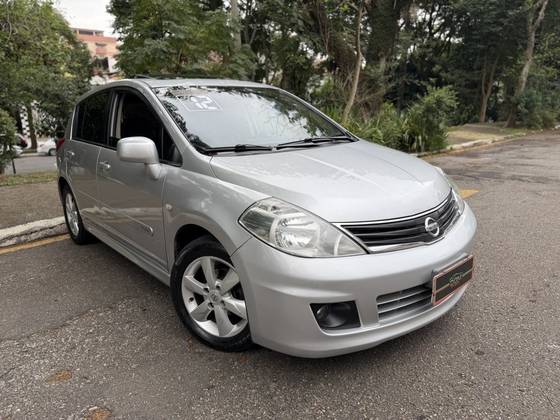 NISSAN TIIDA 1.8 SL 16V FLEX 4P MANUAL